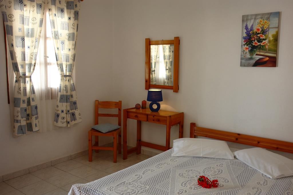 Irene Rooms Folégandros Extérieur photo