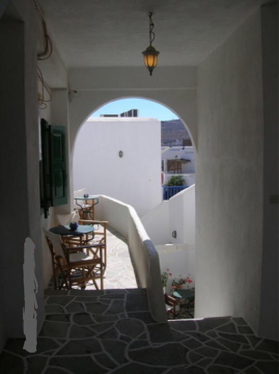 Irene Rooms Folégandros Extérieur photo