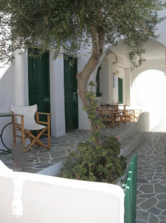 Irene Rooms Folégandros Extérieur photo